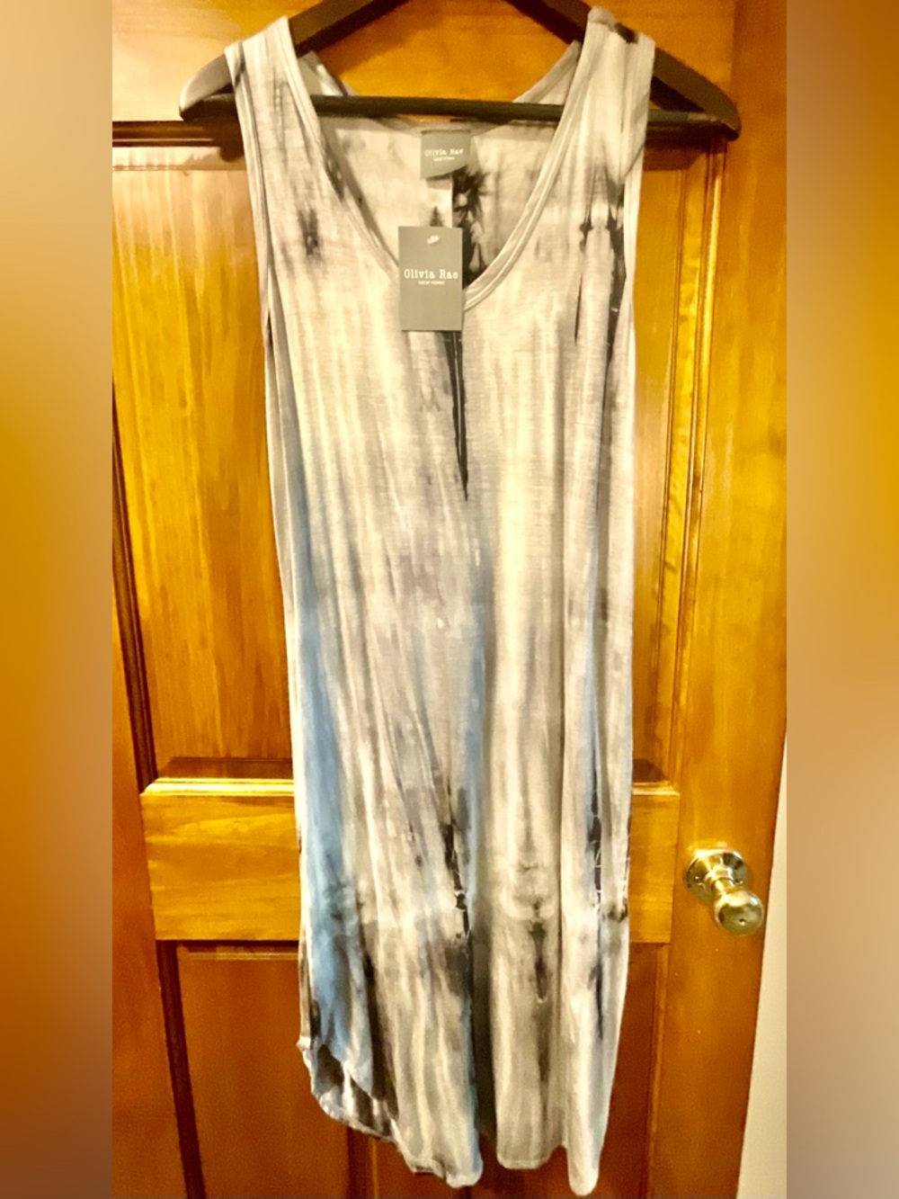 Olivia Rae Sleeveless Tie-Dye Maxi Dress in Gray and Black